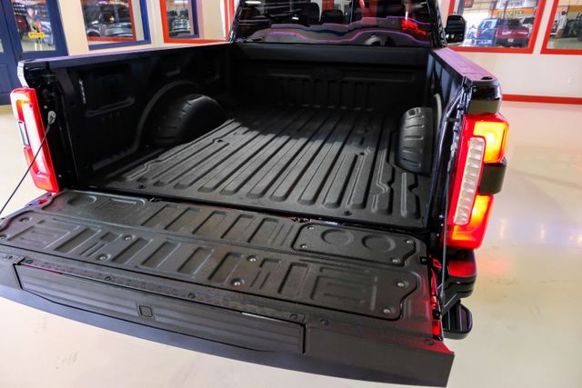 2024 Ford F-250 Super Duty Lariat | Addison, TX | Mr Car Guys