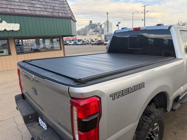 2024 Ford F-350 Super Duty Lariat Tremor ONLY 11,000 Miles | Dickinson, ND | Heiser Motors 2024 Ford F-350 Super Duty Lariat Tremor ONLY 11,000 Miles | Dickinson, ND | Heiser Motors