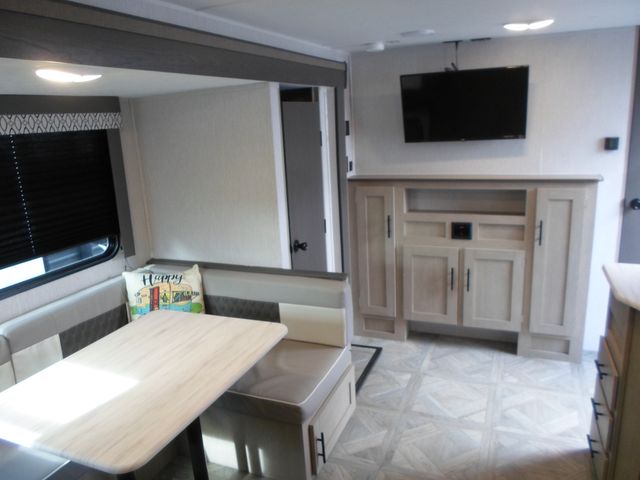 2024 Forest River Cruise Lite 240BH