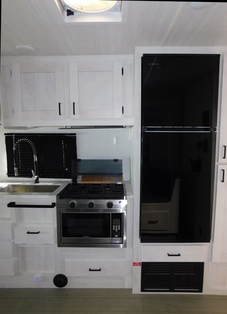 2024 Forest River East to West Entrada 2950OK