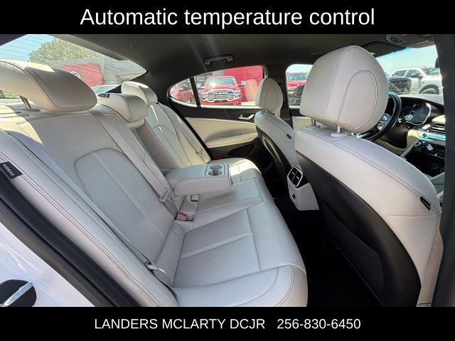 2024 Genesis G70 2.5T Standard