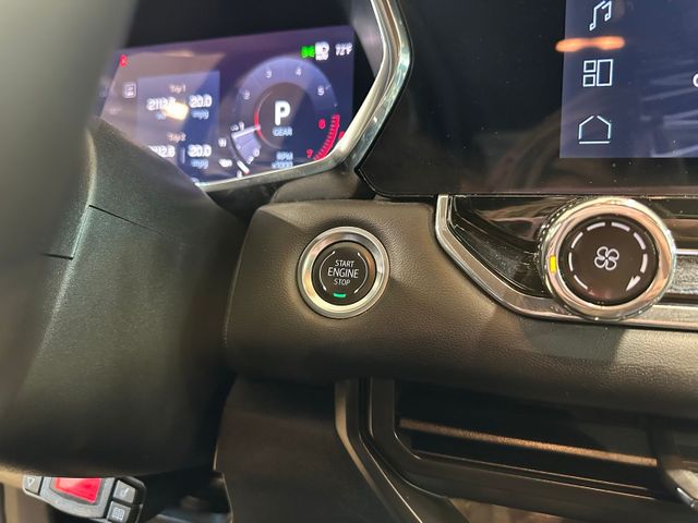 2024 GMC Canyon Elevation | Irving, Texas | Hopper Motorplex