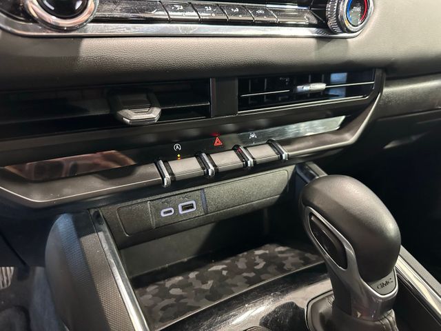 2024 GMC Canyon Elevation | Irving, Texas | Hopper Motorplex