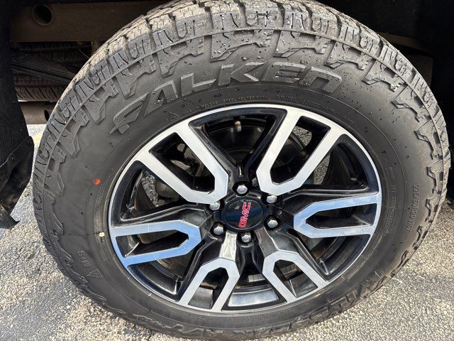 2024 GMC Sierra 1500 AT4 | San Antonio, TX | Clear Choice Automotive South 2024 GMC Sierra 1500 AT4 | San Antonio, TX | Clear Choice Automotive South