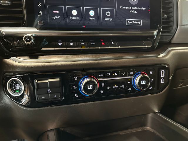 2024 GMC Sierra 2500HD SLT | Irving, Texas | Hopper Motorplex 2024 GMC Sierra 2500HD SLT | Irving, Texas | Hopper Motorplex