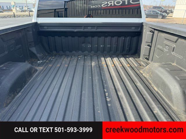 2024 GMC Sierra 2500HD Pro 4x4 Crew Cab GAS 1 Owner White Financing NICE