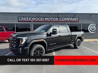 2024 GMC Sierra 2500HD AT4 4x4 Crew Cab 6.6 GAS 1 Owner 20s Financing