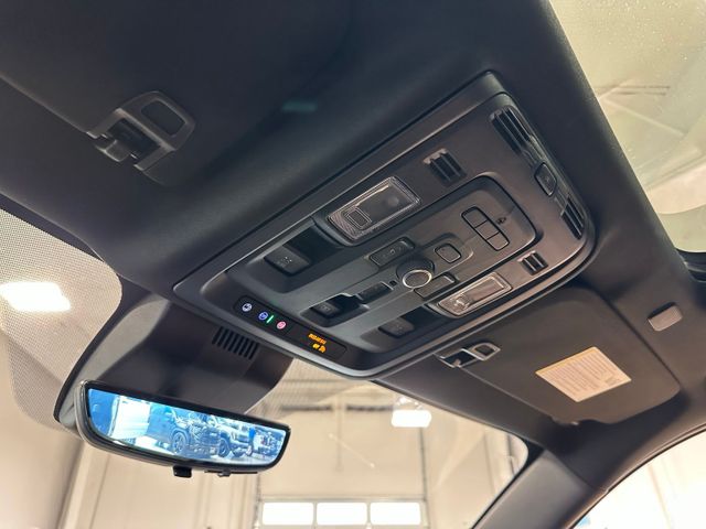 2024 GMC Yukon Denali Ultimate | Irving, Texas | Hopper Motorplex 2024 GMC Yukon Denali Ultimate | Irving, Texas | Hopper Motorplex