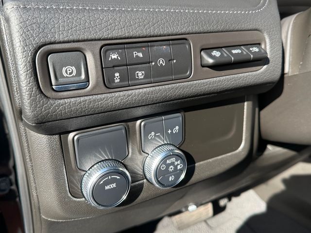 2024 GMC Yukon DENALI PANO ROOF 22"s CARFAX CERT 1 OWNER | Plant City, FL | psv5 DEMO - Bayshore Automotive 2024 GMC Yukon DENALI PANO ROOF 22"s CARFAX CERT 1 OWNER | Plant City, FL | psv5 DEMO - Bayshore Automotive