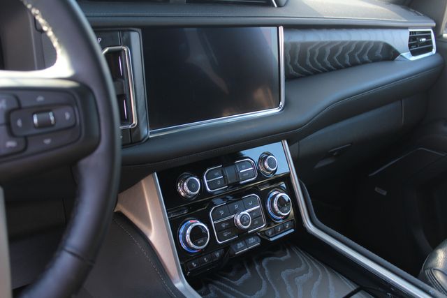 2024 GMC Yukon XL Denali | Granite City, Illinois | MasterCars Company Inc.