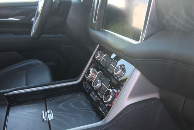 2024 GMC Yukon XL Denali | Granite City, Illinois | MasterCars Company Inc. 2024 GMC Yukon XL Denali | Granite City, Illinois | MasterCars Company Inc.