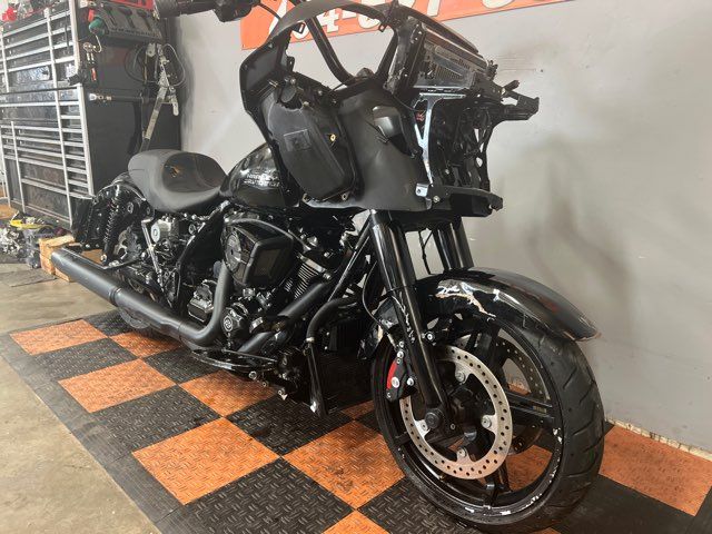 2024 Harley-Davidson Road Glide Base