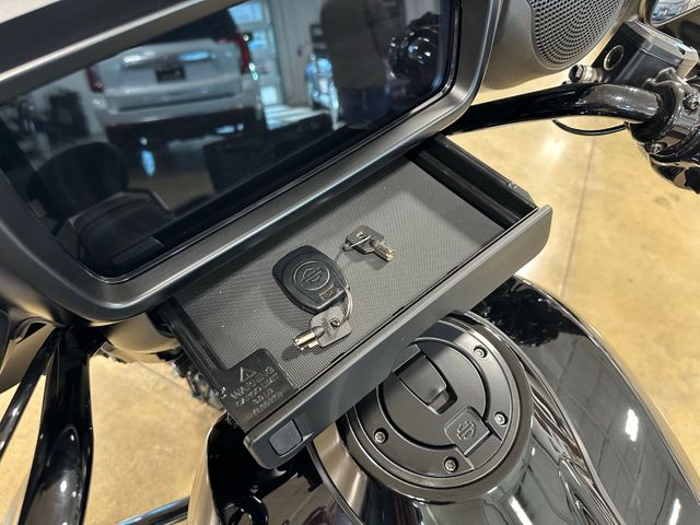 2024 Harley-Davidson Street Glide Street Glide | Irving, Texas | Hopper Motorplex 2024 Harley-Davidson Street Glide Street Glide | Irving, Texas | Hopper Motorplex