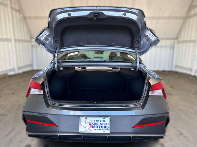 2024 Hyundai ELANTRA SE | Houston, TX | Texas Star Motors