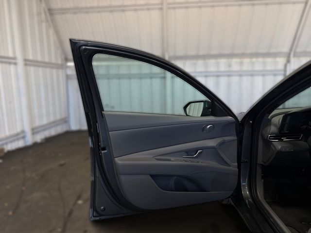 2024 Hyundai ELANTRA SE | Houston, TX | Texas Star Motors 2024 Hyundai ELANTRA SE | Houston, TX | Texas Star Motors