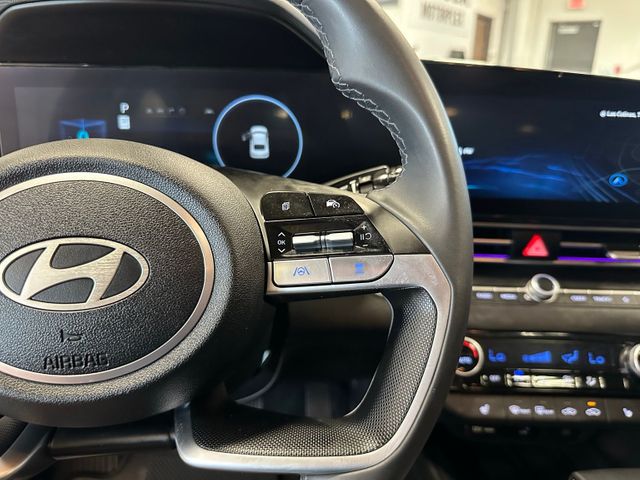 2024 Hyundai Elantra SEL | Irving, Texas | Hopper Motorplex 2024 Hyundai Elantra SEL | Irving, Texas | Hopper Motorplex