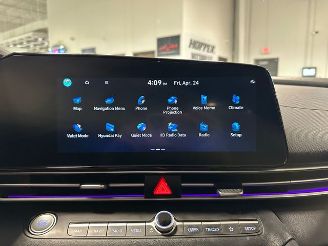 2024 Hyundai Elantra SEL | Irving, Texas | Hopper Motorplex 2024 Hyundai Elantra SEL | Irving, Texas | Hopper Motorplex