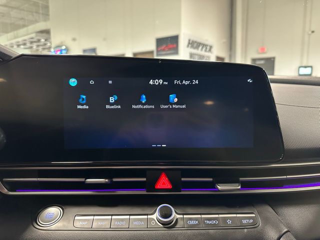2024 Hyundai Elantra SEL | Irving, Texas | Hopper Motorplex 2024 Hyundai Elantra SEL | Irving, Texas | Hopper Motorplex