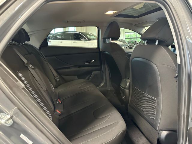 2024 Hyundai Elantra SEL | Irving, Texas | Hopper Motorplex 2024 Hyundai Elantra SEL | Irving, Texas | Hopper Motorplex