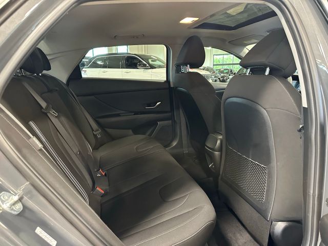 2024 Hyundai Elantra SEL | Irving, Texas | Hopper Motorplex 2024 Hyundai Elantra SEL | Irving, Texas | Hopper Motorplex