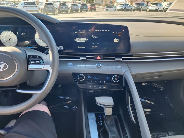 2024 Hyundai ELANTRA SEL 2024 Hyundai ELANTRA SEL