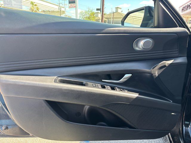 2024 Hyundai ELANTRA Limited | San Antonio, TX | Clear Choice Automotive South 2024 Hyundai ELANTRA Limited | San Antonio, TX | Clear Choice Automotive South