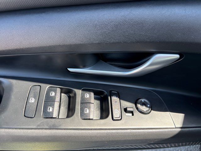 2024 Hyundai ELANTRA Limited | San Antonio, TX | Clear Choice Automotive South 2024 Hyundai ELANTRA Limited | San Antonio, TX | Clear Choice Automotive South