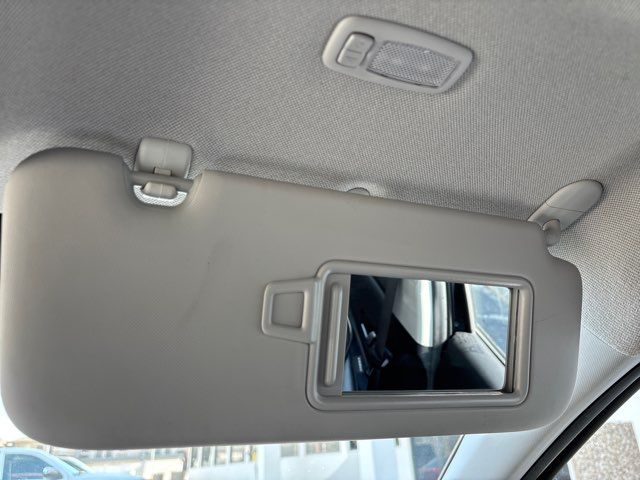 2024 Hyundai ELANTRA Limited | San Antonio, TX | Clear Choice Automotive South 2024 Hyundai ELANTRA Limited | San Antonio, TX | Clear Choice Automotive South