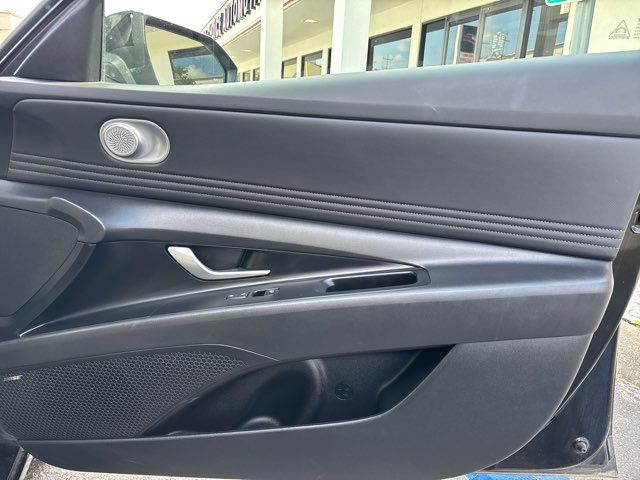 2024 Hyundai ELANTRA Limited | San Antonio, TX | Clear Choice Automotive South