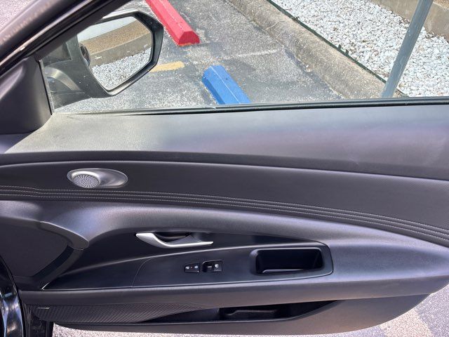 2024 Hyundai ELANTRA Limited | San Antonio, TX | Clear Choice Automotive South 2024 Hyundai ELANTRA Limited | San Antonio, TX | Clear Choice Automotive South