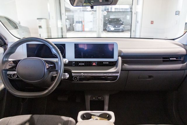2024 Hyundai IONIQ 5 SE
