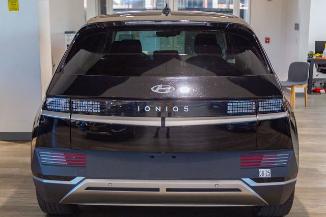 2024 Hyundai IONIQ 5 SE