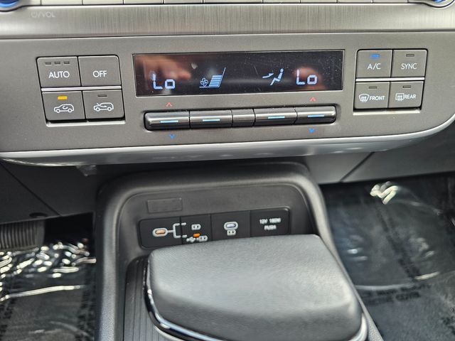 2024 Hyundai KONA SEL | Brownsville TX | English Motors 2024 Hyundai KONA SEL | Brownsville TX | English Motors