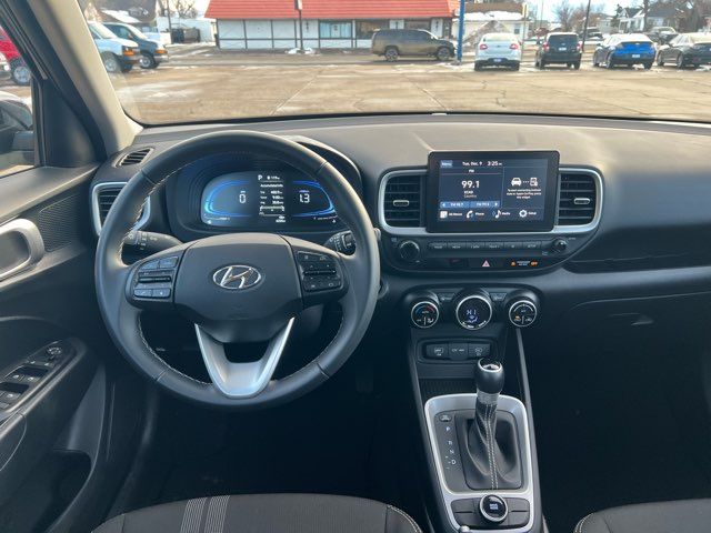 2024 Hyundai VENUE SEL | Dickinson, ND | Heiser Motors 2024 Hyundai VENUE SEL | Dickinson, ND | Heiser Motors