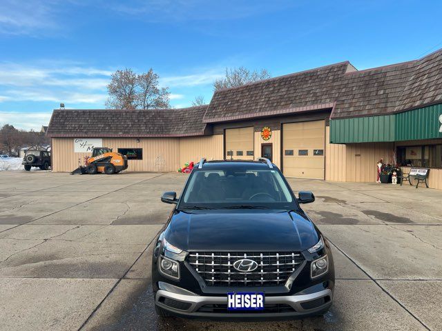2024 Hyundai VENUE SEL | Dickinson, ND | Heiser Motors 2024 Hyundai VENUE SEL | Dickinson, ND | Heiser Motors