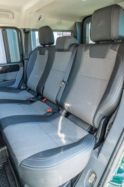 2024 Ineos Grenadier Fieldmaster AWD / 1-OWNER / CLEAN CARFAX / LOADED | Austin, TX | Rocky Mountain Truck Stop Austin 2024 Ineos Grenadier Fieldmaster AWD / 1-OWNER / CLEAN CARFAX / LOADED | Austin, TX | Rocky Mountain Truck Stop Austin