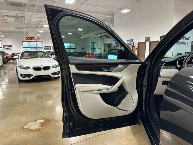 2024 Jaguar F-PACE P400 R-Dynamic S Panoramic Roof Massaging Seats | Irving, Texas | Hopper Motorplex 2024 Jaguar F-PACE P400 R-Dynamic S Panoramic Roof Massaging Seats | Irving, Texas | Hopper Motorplex