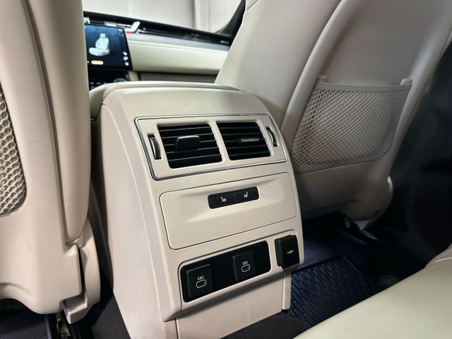2024 Jaguar F-PACE P400 R-Dynamic S Panoramic Roof Massaging Seats | Irving, Texas | Hopper Motorplex 2024 Jaguar F-PACE P400 R-Dynamic S Panoramic Roof Massaging Seats | Irving, Texas | Hopper Motorplex