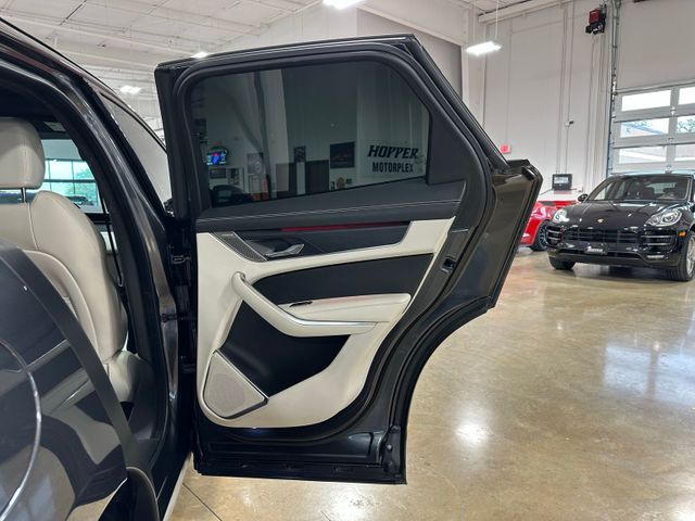 2024 Jaguar F-PACE P400 R-Dynamic S Panoramic Roof Massaging Seats | Irving, Texas | Hopper Motorplex