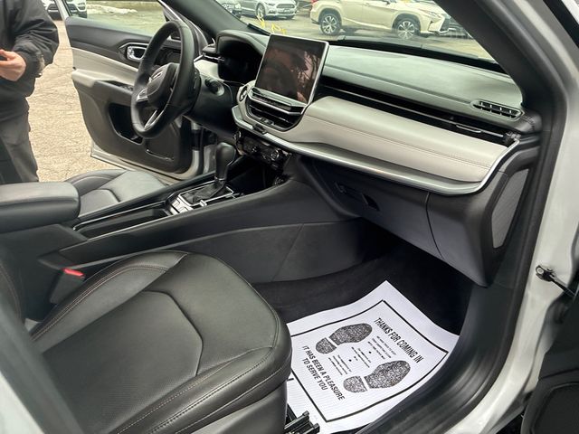 2024 Jeep Compass LIMITED 4X4 | Ontario, OH | New Haven Auto Sales