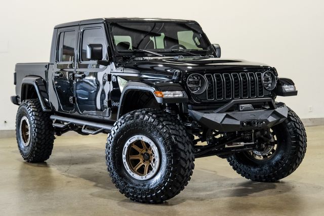 2024 Jeep Gladiator Sport S 4X4 LIFTED,BUMPER,WINCH,LED'S,LEATHER, 14K | Carrollton, TX | Texas Vehicle Exchange