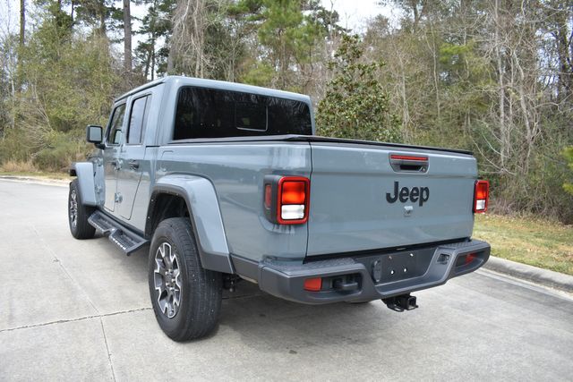 2024 Jeep Gladiator Sport S