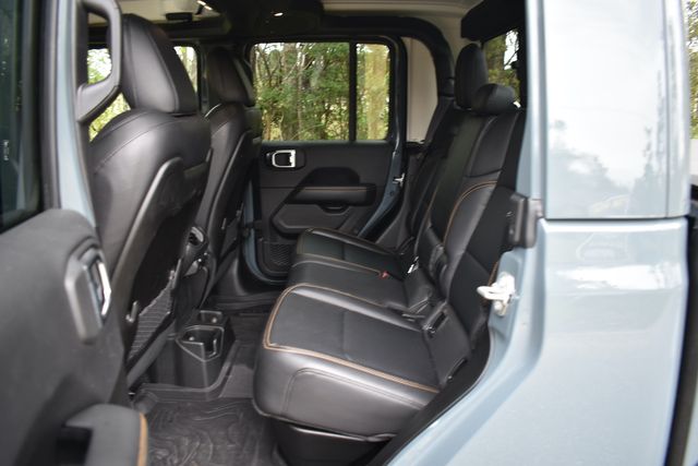 2024 Jeep Gladiator Sport S