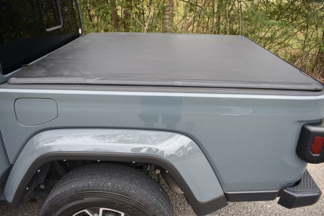 2024 Jeep Gladiator Sport S