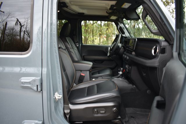 2024 Jeep Gladiator Sport S