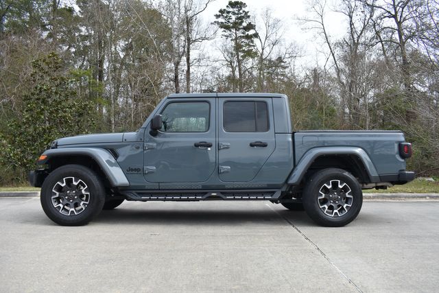 2024 Jeep Gladiator Sport S