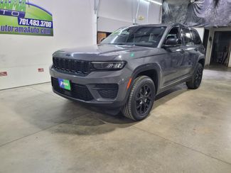 2024 Jeep Grand Cherokee Altitude  Warranty - Financing - | Dickinson, ND | Autorama Auto Sales and Rentals in Dickinson, ND 58601
