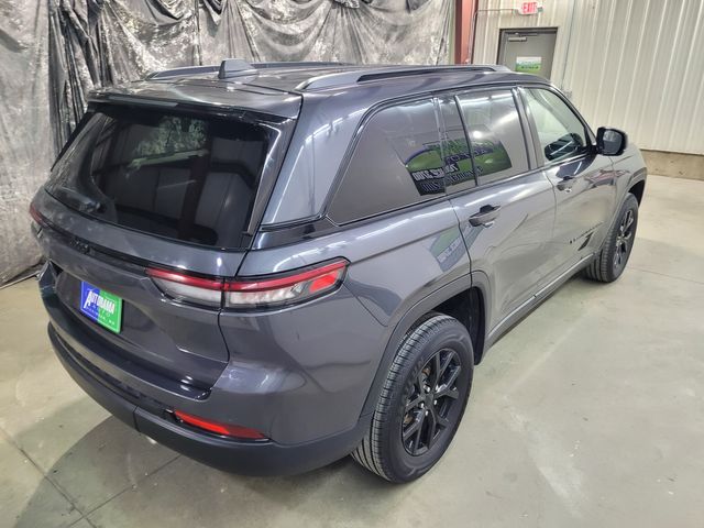 2024 Jeep Grand Cherokee Altitude Warranty - Financing - No Dealer Fees | Dickinson, ND | Autorama Auto Sales and Rentals 2024 Jeep Grand Cherokee Altitude Warranty - Financing - No Dealer Fees | Dickinson, ND | Autorama Auto Sales and Rentals