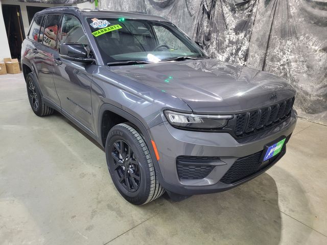 2024 Jeep Grand Cherokee Altitude Warranty - Financing - No Dealer Fees | Dickinson, ND | Autorama Auto Sales and Rentals 2024 Jeep Grand Cherokee Altitude Warranty - Financing - No Dealer Fees | Dickinson, ND | Autorama Auto Sales and Rentals