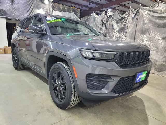 2024 Jeep Grand Cherokee Altitude Warranty - Financing - No Dealer Fees | Dickinson, ND | Autorama Auto Sales and Rentals 2024 Jeep Grand Cherokee Altitude Warranty - Financing - No Dealer Fees | Dickinson, ND | Autorama Auto Sales and Rentals